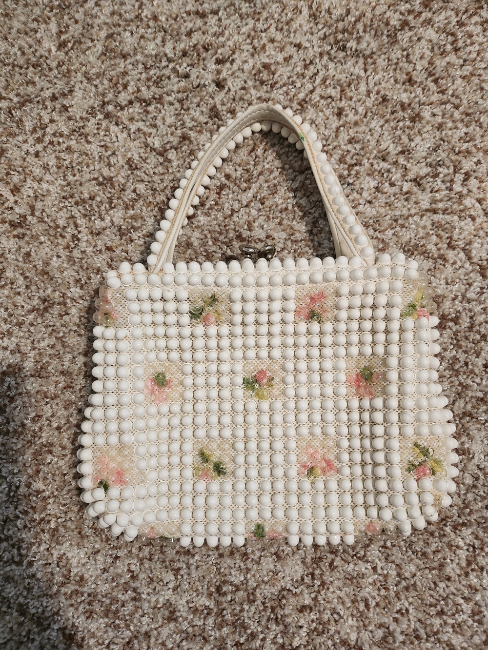 Vintage Grandee Bead White Bubble Purse Floral Mid-Century
